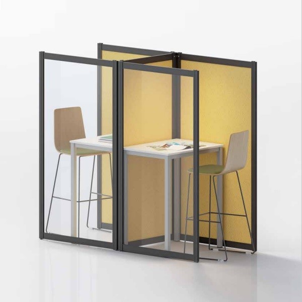 Biombo transparente y amarillo  - Biombo fabricado en metacrilato transparente, doble cabina de trabajo
disponible en varias medidas y alta gama de colores. 