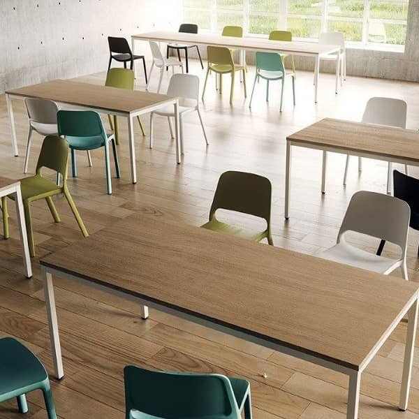 Mesas polivalentes para aula de formacin o biblioteca. 