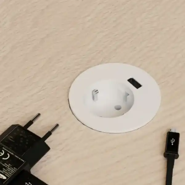Kit conexin redondo. 1 Schuko + 1 usb.